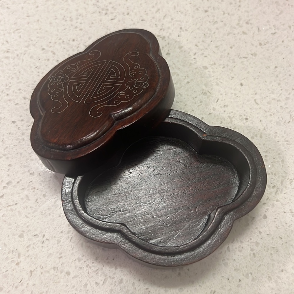 NWOT Dark Brown Wooden Jewlery Box